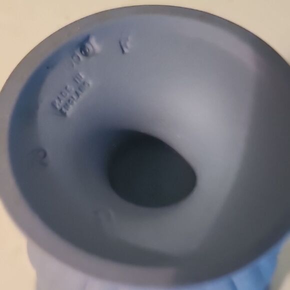 Classic Blue and White Mini Urn - Picture 8 of 9